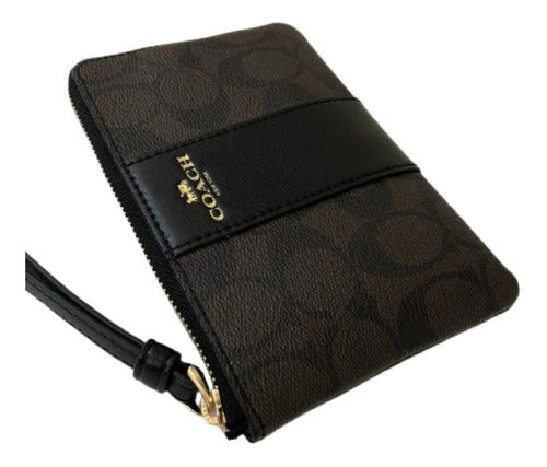 COACH  Bolsa Wristlet Corner Zip Signature