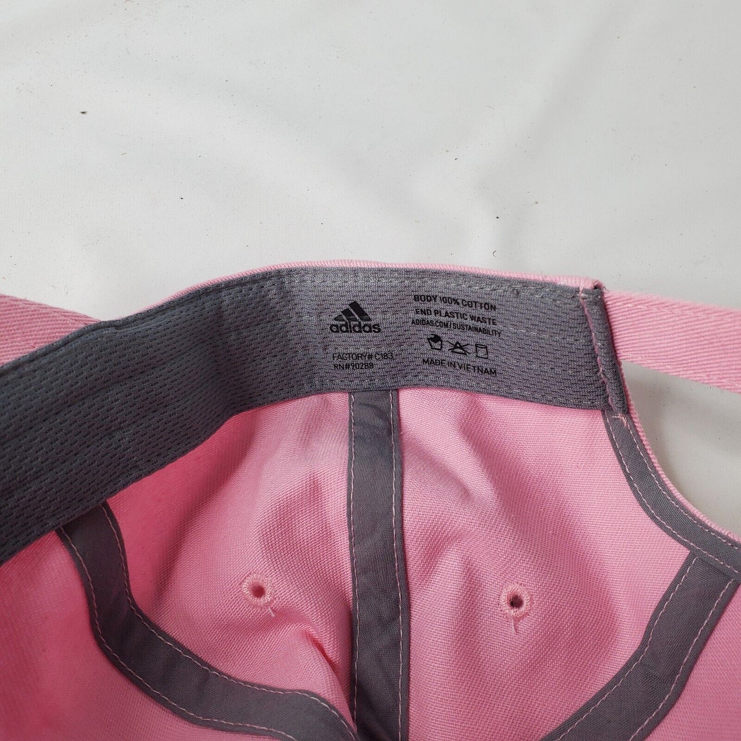 Adidas Gorra Rosa con logo de algodon